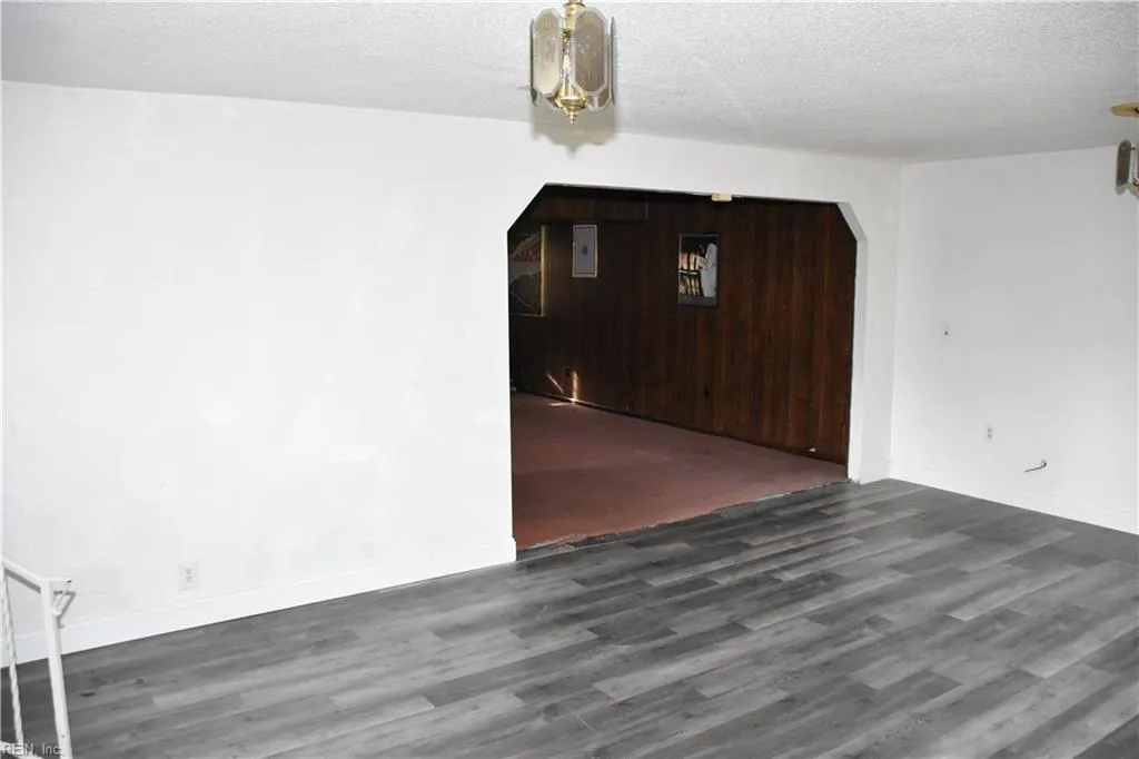 Hampton, Virginia 23661, United States, 3 Bedrooms Bedrooms, ,3 BathroomsBathrooms,Residential,Active,232099