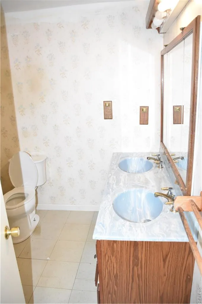 Hampton, Virginia 23661, United States, 3 Bedrooms Bedrooms, ,3 BathroomsBathrooms,Residential,Active,232099