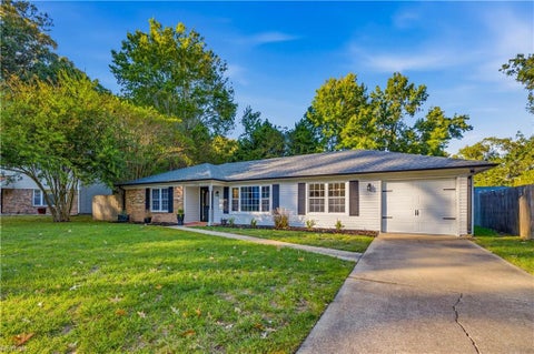 Photo of 1704 Placid Court, Virginia Beach, VA 23453 (MLS # 10658471)