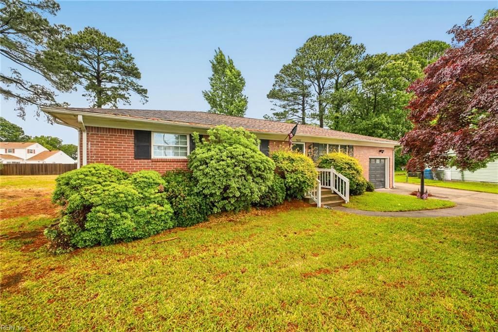 Photo of 5612 Miami Court, Virginia Beach, VA 23462 (MLS # 10633821)