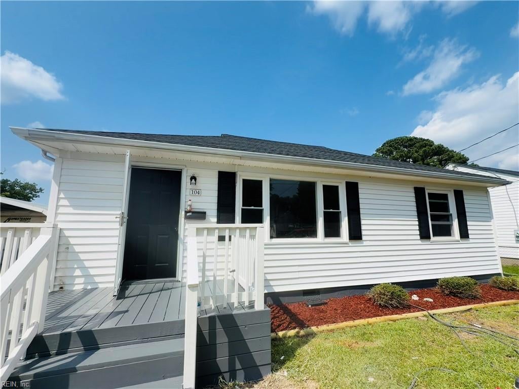 Photo of 104 Heath Lane, Portsmouth, VA 23701 (MLS # 10642524)
