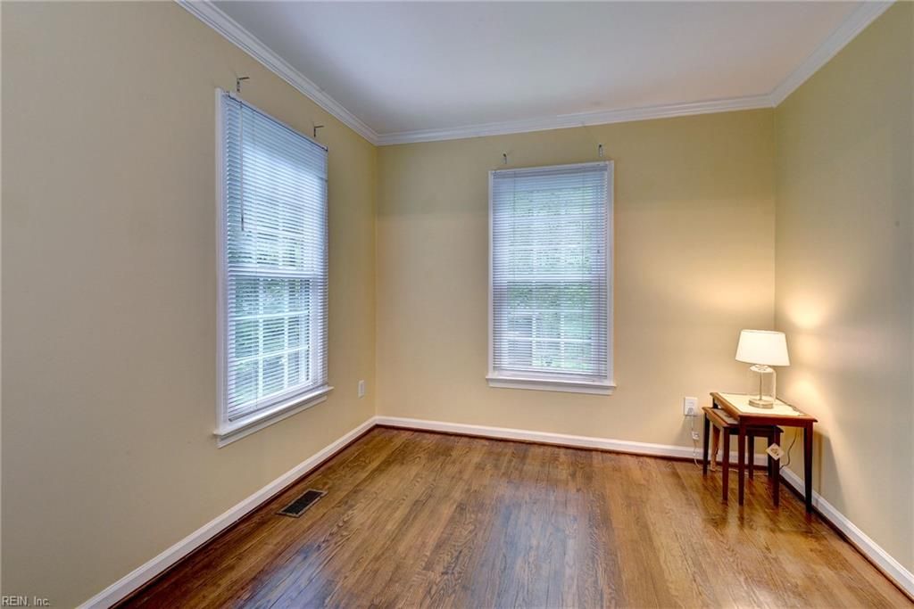 Photo of 111 North Trace, Williamsburg, VA 23188 (MLS # 10641000)