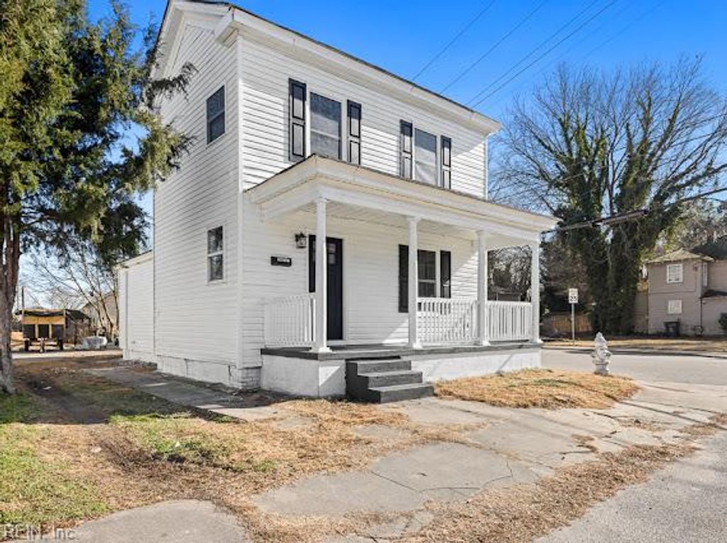 Photo of 152 Lee Street, Suffolk, VA 23434 (MLS # 10618087)