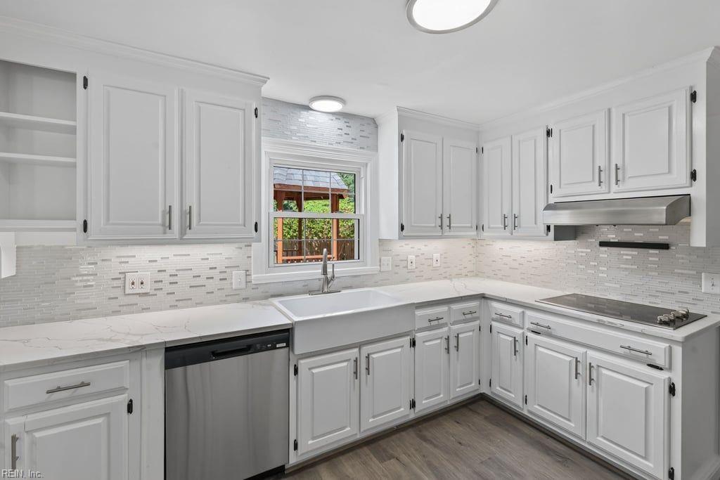 Photo of 536 Quarterfield Road, Newport News, VA 23602 (MLS # 10653513)