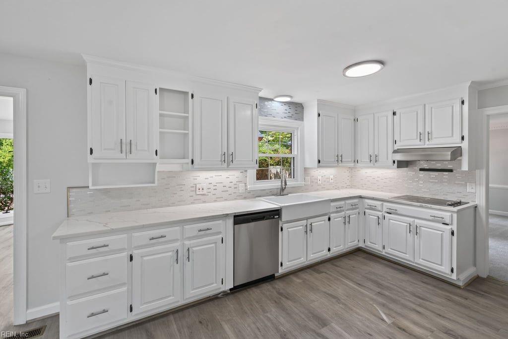 Photo of 536 Quarterfield Road, Newport News, VA 23602 (MLS # 10653513)
