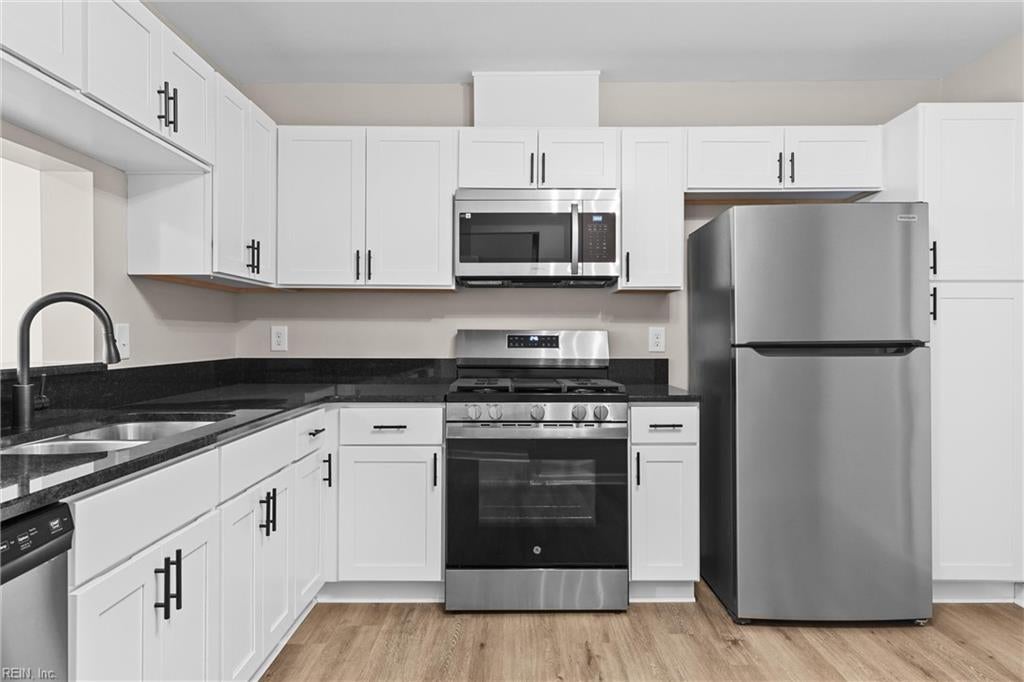 Photo of 1619 Slidell Lane, Virginia Beach, VA 23454 (MLS # 10652439)