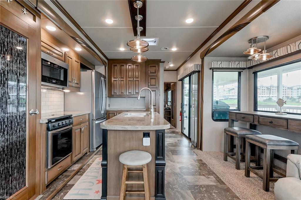 3665 Sandpiper RD 5