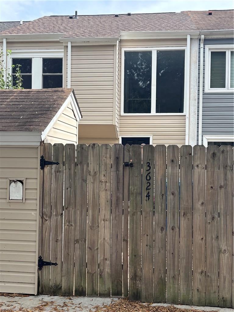 Photo of 3624 Ship Chandlers Wharf Wharf, Virginia Beach, VA 23453 (MLS # 10656840)