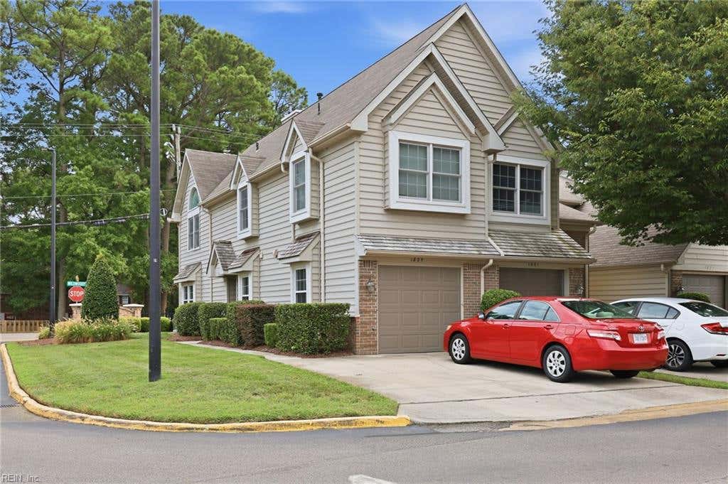 Photo of 1829 Calash Way, Virginia Beach, VA 23454 (MLS # 10650271)