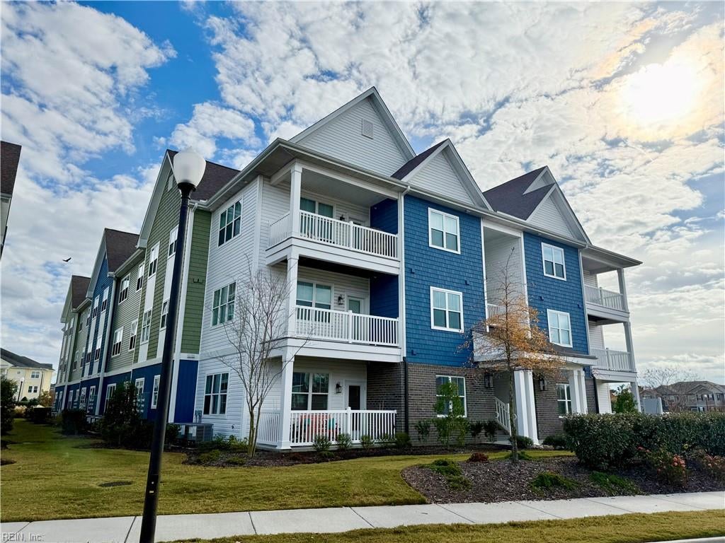 Photo of 1725 Dromolin Drive #104 Dr, Virginia Beach, VA 23456 (MLS # 10651412)