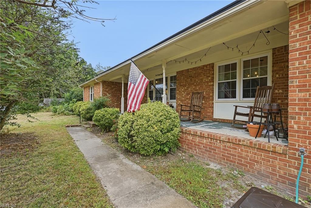 Photo of 228 Cheltenham Drive, Virginia Beach, VA 23454 (MLS # 10656968)