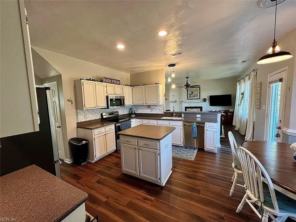 Photo of 6428 Aberdeen Place, Suffolk, VA 23435 (MLS # 10633825)
