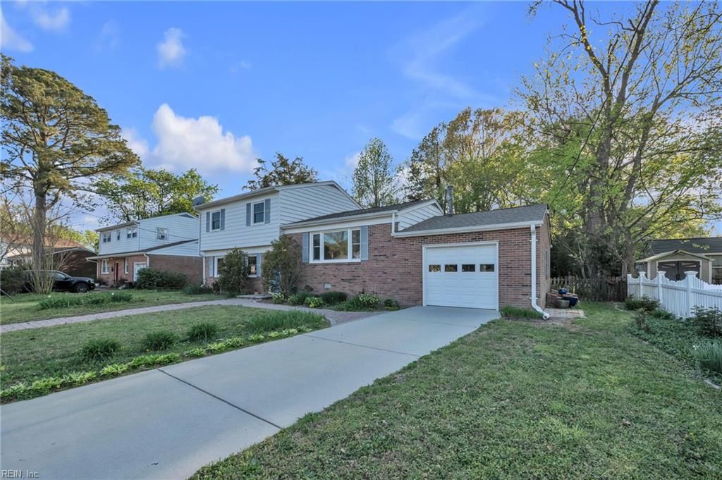 Photo of 37 Michele Drive, Hampton, VA 23669 (MLS # 10628274)