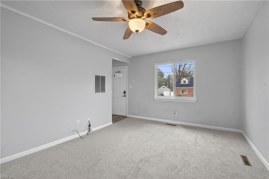 Photo of 643 Muskogee Avenue, Norfolk, VA 23509 (MLS # 10620151)