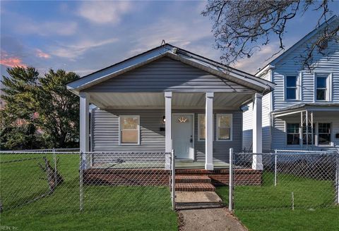 Photo of 641 Ivy Avenue, Newport News, VA 23607 (MLS # 10608541)