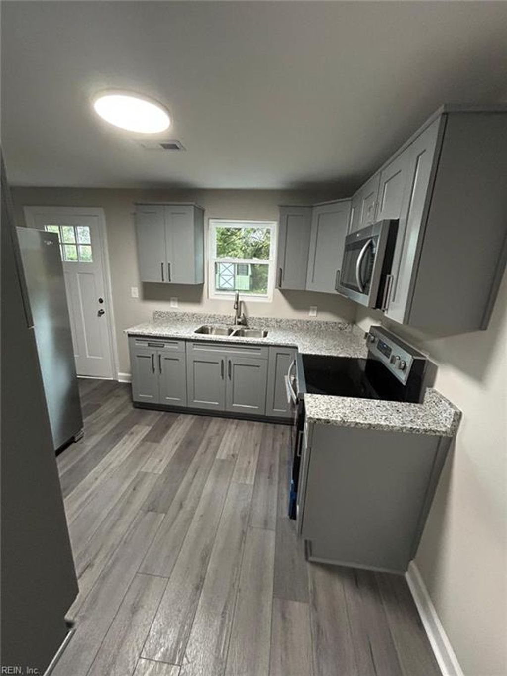 Photo of 641 Ivy Avenue, Newport News, VA 23607 (MLS # 10608541)