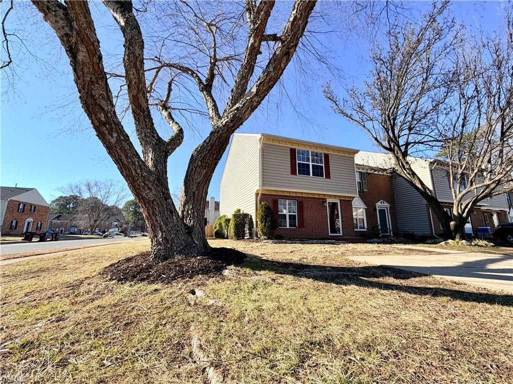 Photo of 801 Sutherland Arch, Chesapeake, VA 23320 (MLS # 10617407)