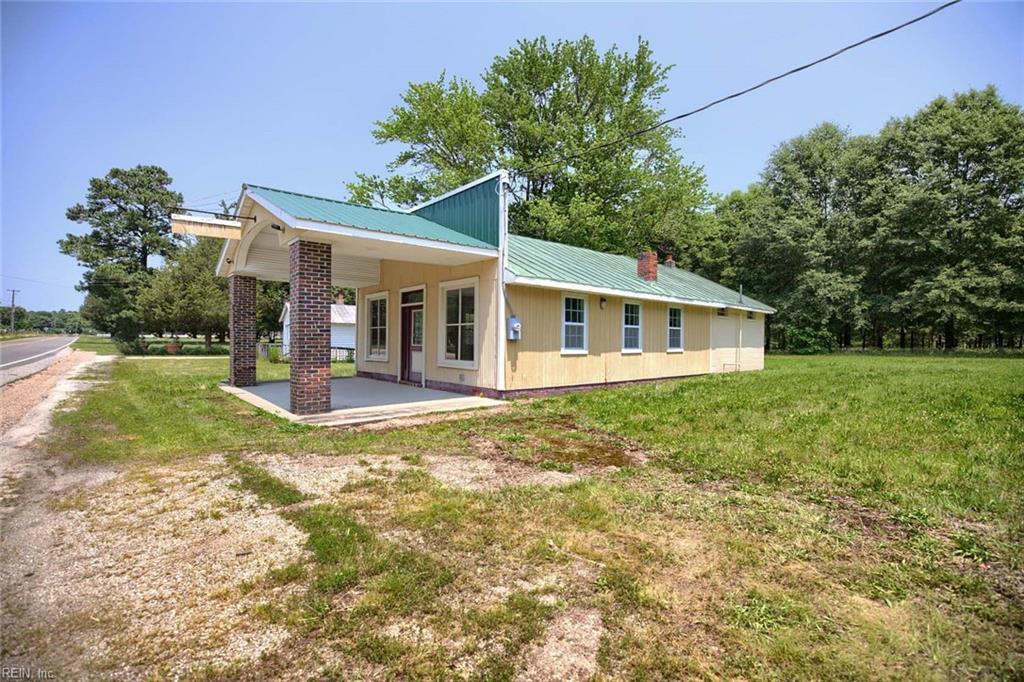 4523 East River RD