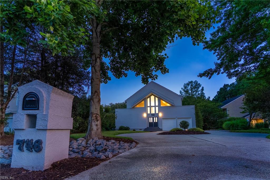 748 Virginia Dare DR