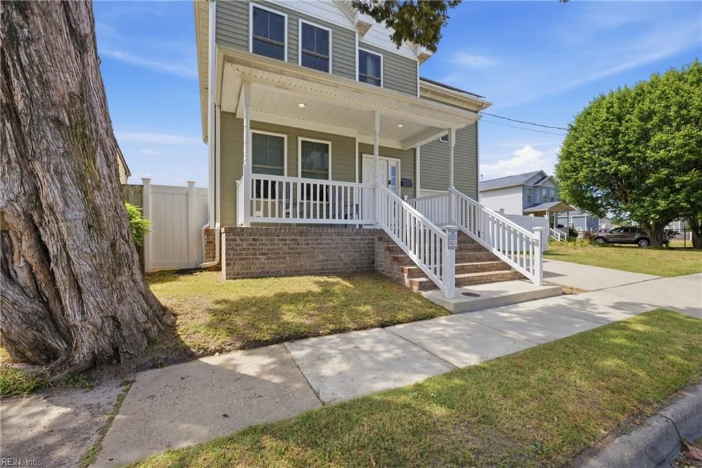 Photo of 1713 Oakfield Avenue, Norfolk, VA 23523 (MLS # 10637400)