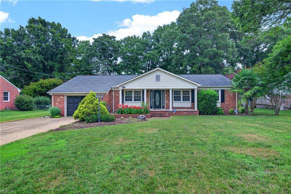 Photo of 108 Grafton District Road, Yorktown, VA 23692 (MLS # 10643733)