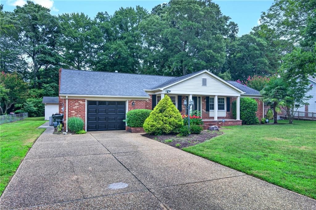 Photo of 108 Grafton District Road, Yorktown, VA 23692 (MLS # 10643733)