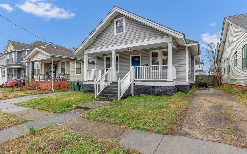 Photo of 2811 Kimball Terrace, Norfolk, VA 23504 (MLS # 10637249)