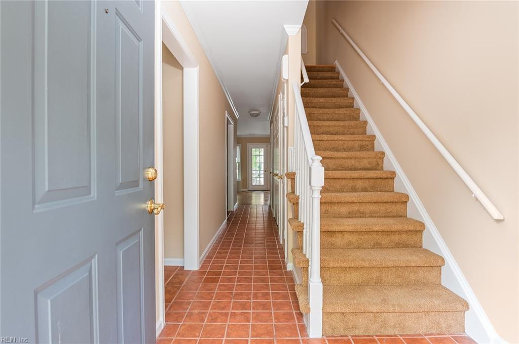 153 Sloane PL