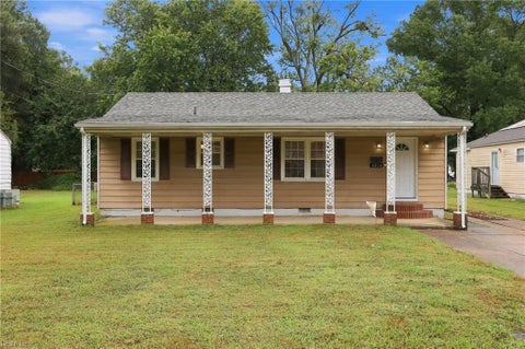 Photo of 6014 Old Chestnut Avenue, Newport News, VA 23605 (MLS # 10654903)