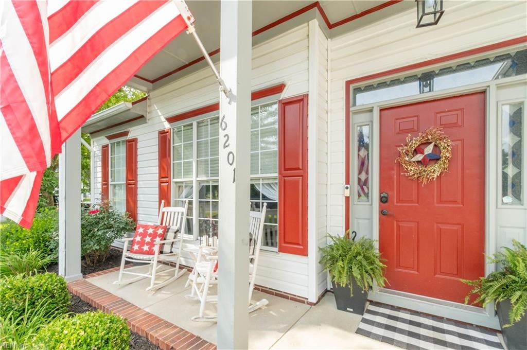 Photo of 6201 Pelican View Court, Suffolk, VA 23435 (MLS # 10639684)