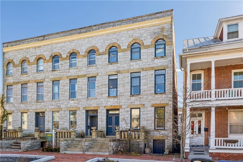 Photo of 419 Court Street, Portsmouth, VA 23704 (MLS # 10620992)