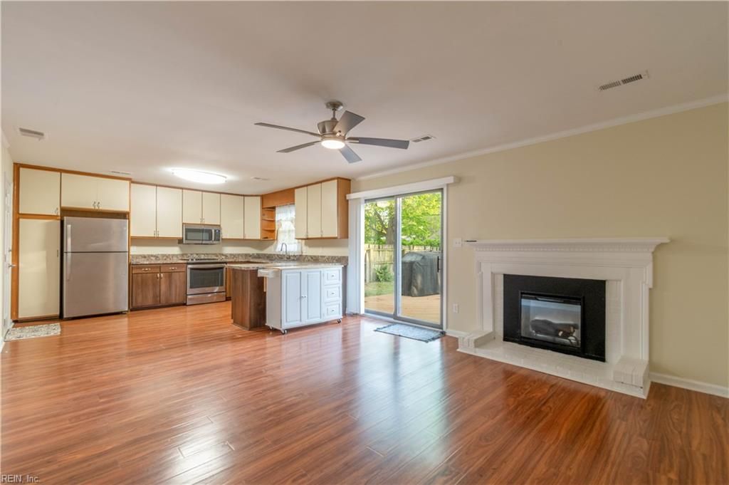 Photo of 6 Valirey Drive, Hampton, VA 23669 (MLS # 10630396)