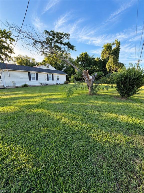 Photo of 902 Carolina Street, Hampton, VA 23669 (MLS # 10653289)