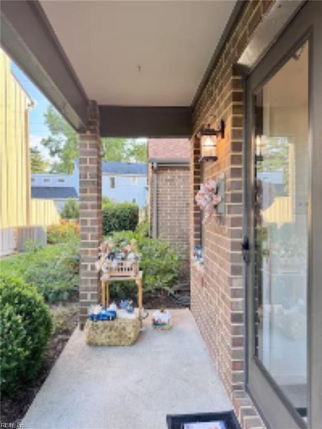 Photo of 14 Sandie Point Lane, Portsmouth, VA 23701 (MLS # 10627513)