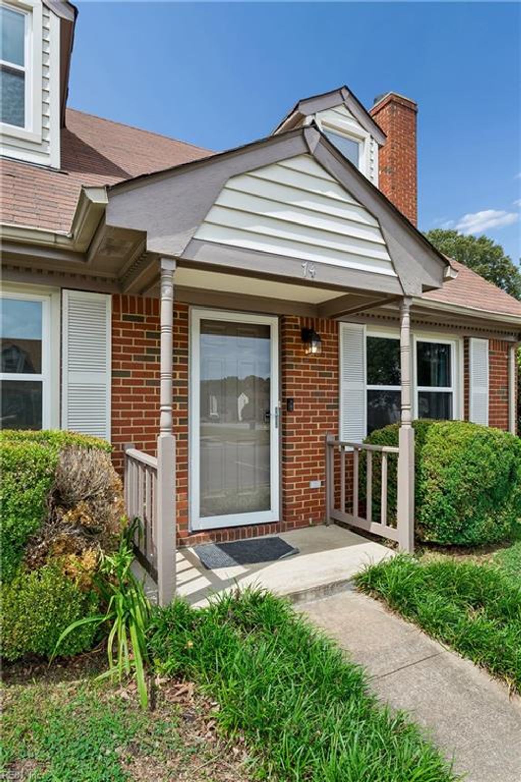 Photo of 74 Westview Drive, Hampton, VA 23666 (MLS # 10636908)