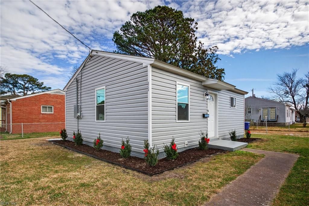 Photo of 2713 Hickory Street, Portsmouth, VA 23707 (MLS # 10617067)