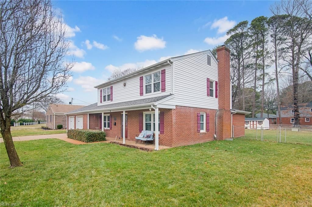 Photo of 9 Colonial Acres Drive, Hampton, VA 23664 (MLS # 10623046)