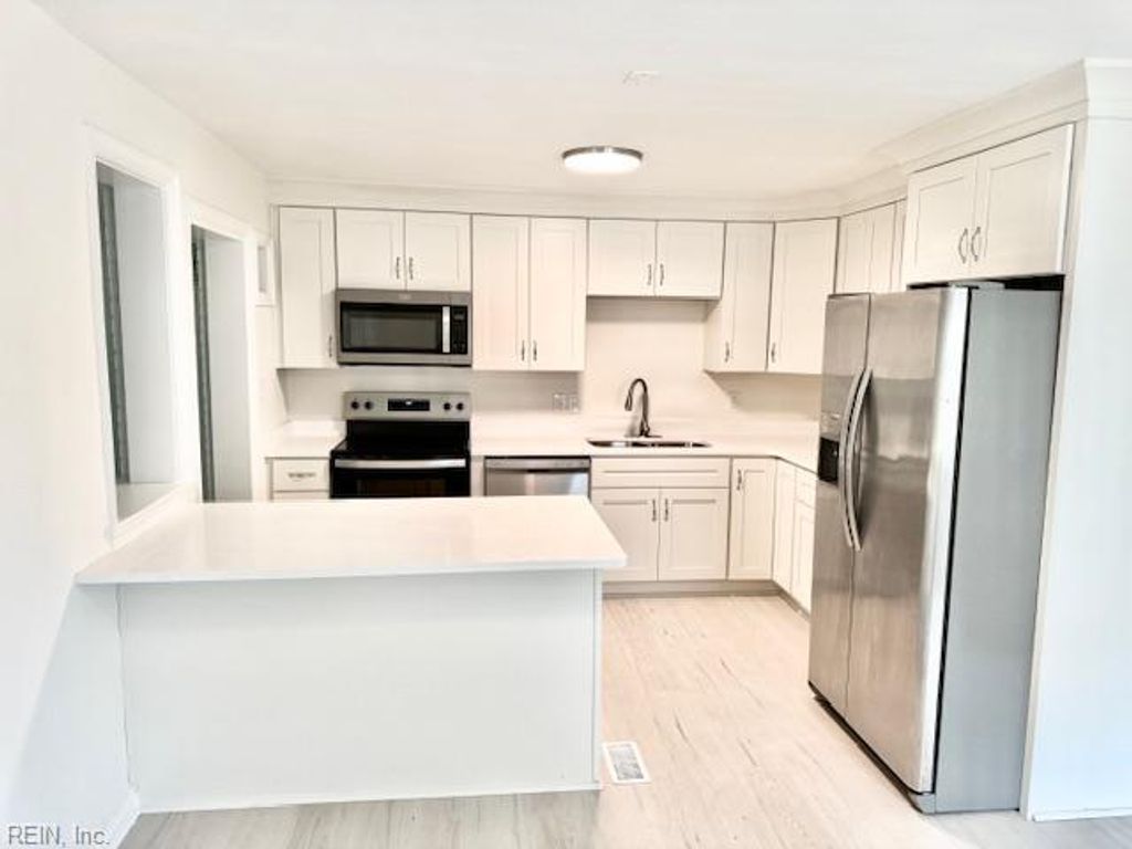 Photo of 107 Sinclair Street, Norfolk, VA 23505 (MLS # 10611350)