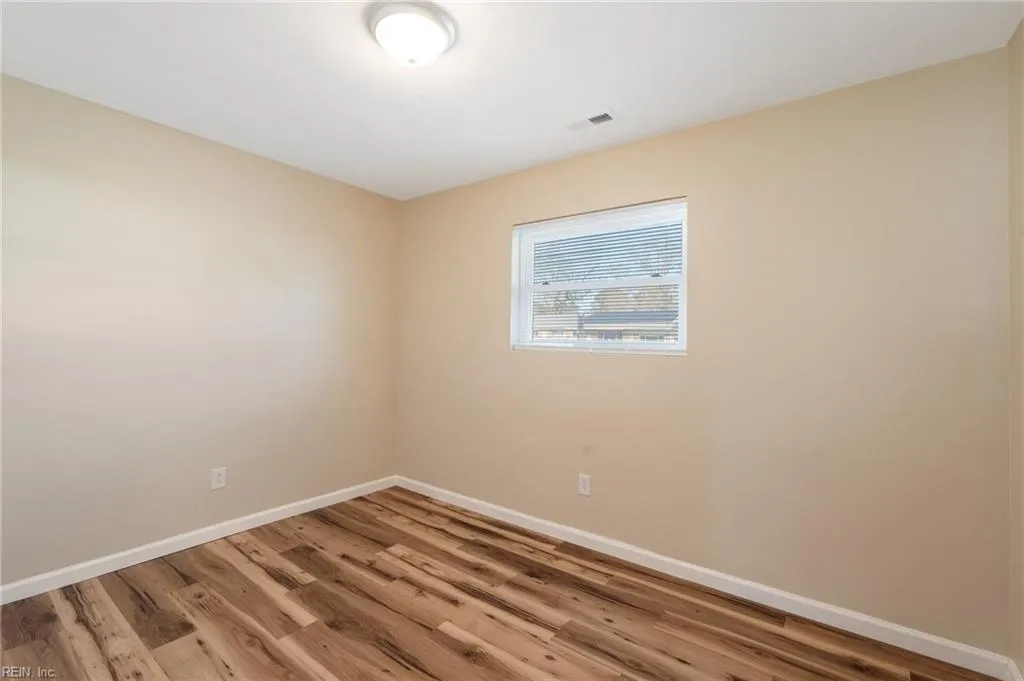 Virginia Beach, Virginia 23452, United States, 4 Bedrooms Bedrooms, ,2 BathroomsBathrooms,Residential,Pending,22658