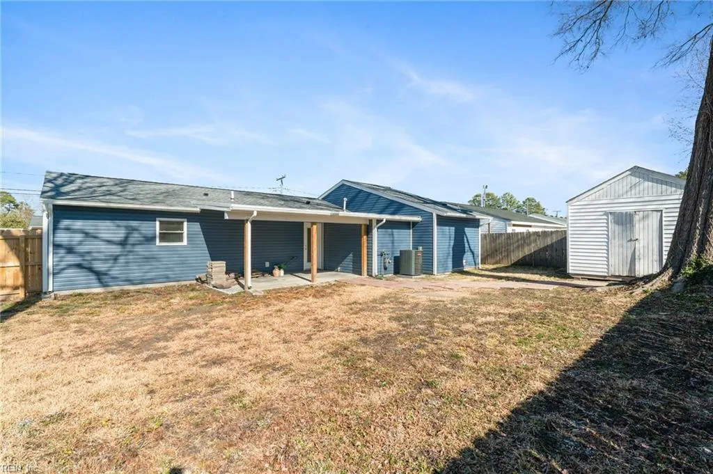 Virginia Beach, Virginia 23452, United States, 4 Bedrooms Bedrooms, ,2 BathroomsBathrooms,Residential,Pending,22658