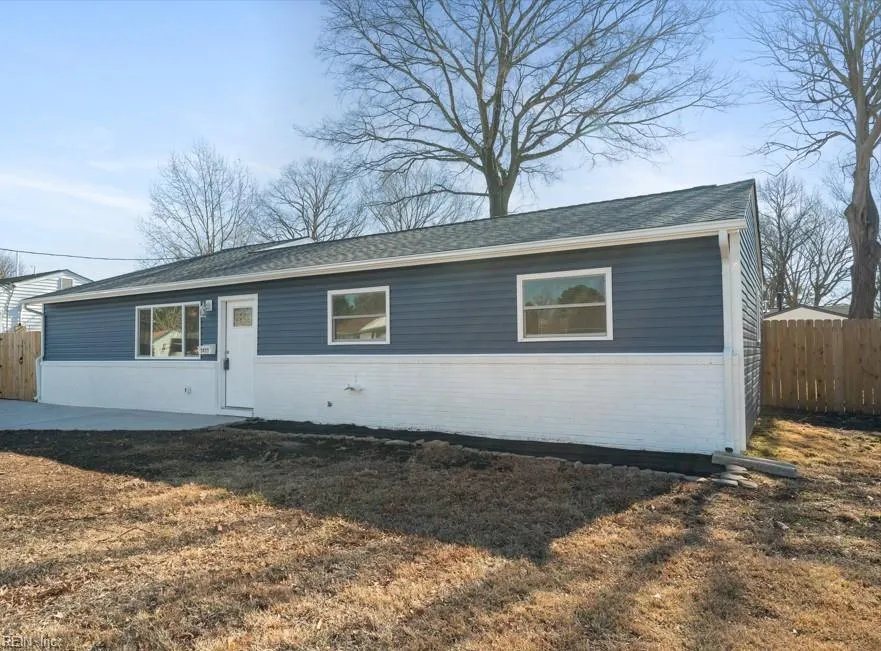 Virginia Beach, Virginia 23452, United States, 4 Bedrooms Bedrooms, ,2 BathroomsBathrooms,Residential,Pending,22658