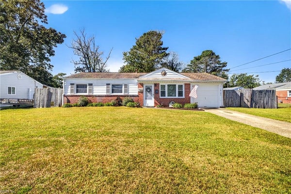 3332 TERRAZZO TRL, VIRGINIA BEACH, VA 23452 - Image 04d8ddc3c1a7393c09bb9a24675dfd0f/1424870314