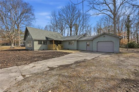 Photo of 1804 Edgewood Drive, Elizabeth City, NC 27909 (MLS # 10623900)