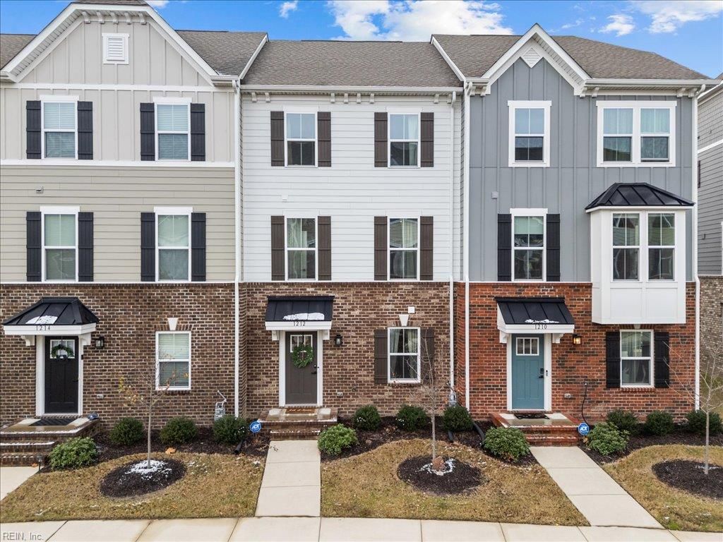 Photo of 1212 Gunboat Drive, Suffolk, VA 23435 (MLS # 10622761)