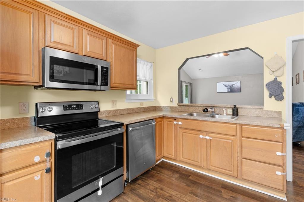 112 Hopemont LN