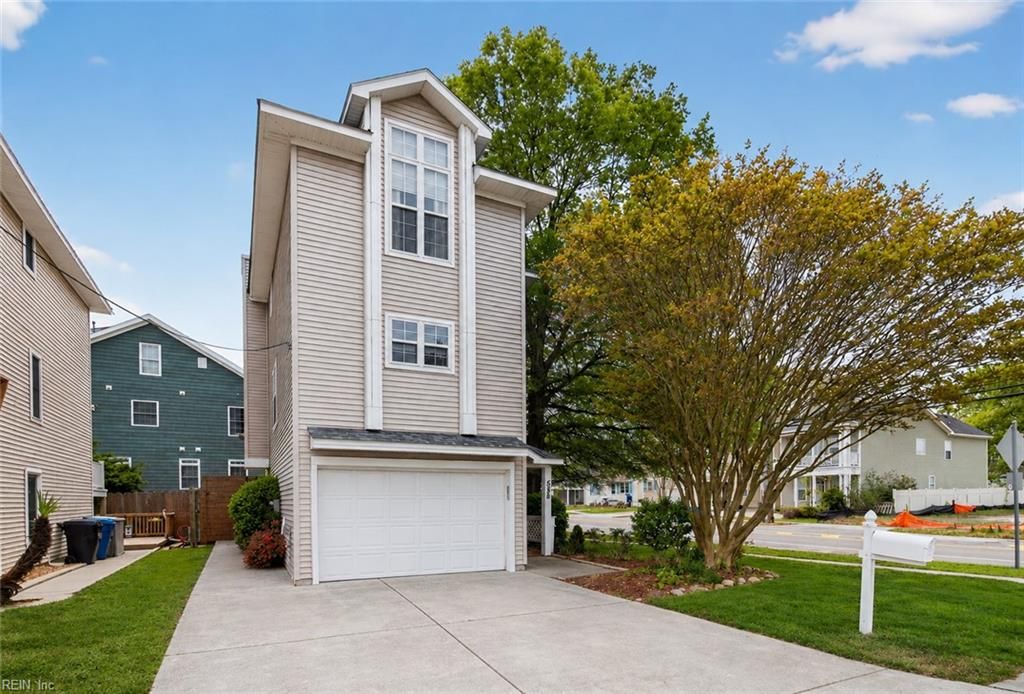 Photo of 538 13th Street, Virginia Beach, VA 23451 (MLS # 10638135)