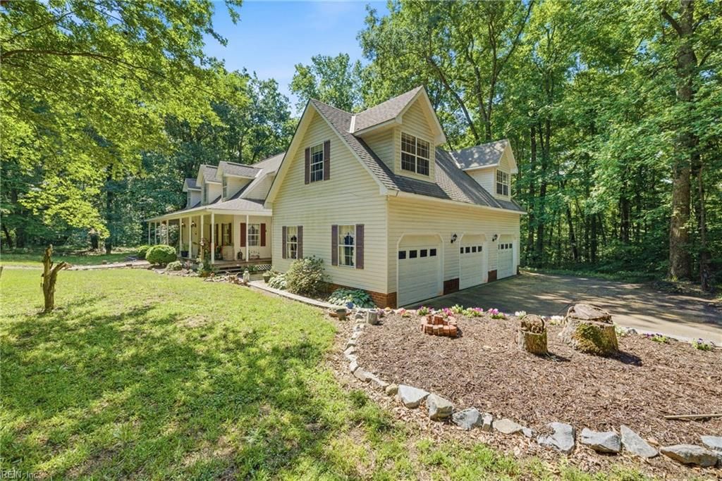 Photo of 18517 Shady Pine Lane, Windsor, VA 23487 (MLS # 10636500)