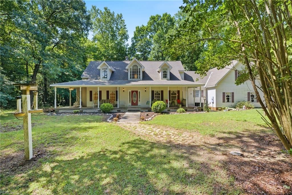 Photo of 18517 Shady Pine Lane, Windsor, VA 23487 (MLS # 10636500)