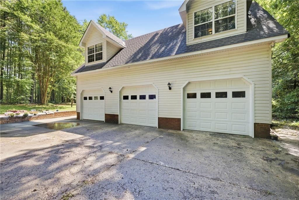 Photo of 18517 Shady Pine Lane, Windsor, VA 23487 (MLS # 10636500)