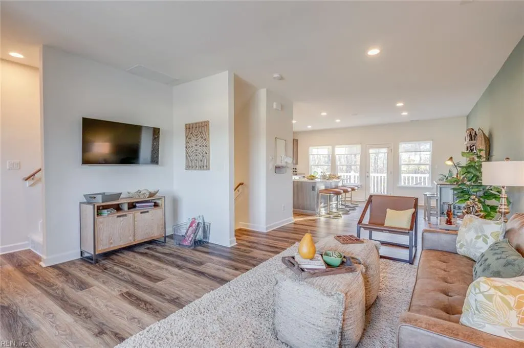 Suffolk, Virginia 23435, United States, 3 Bedrooms Bedrooms, ,4 BathroomsBathrooms,Residential,Active,224428